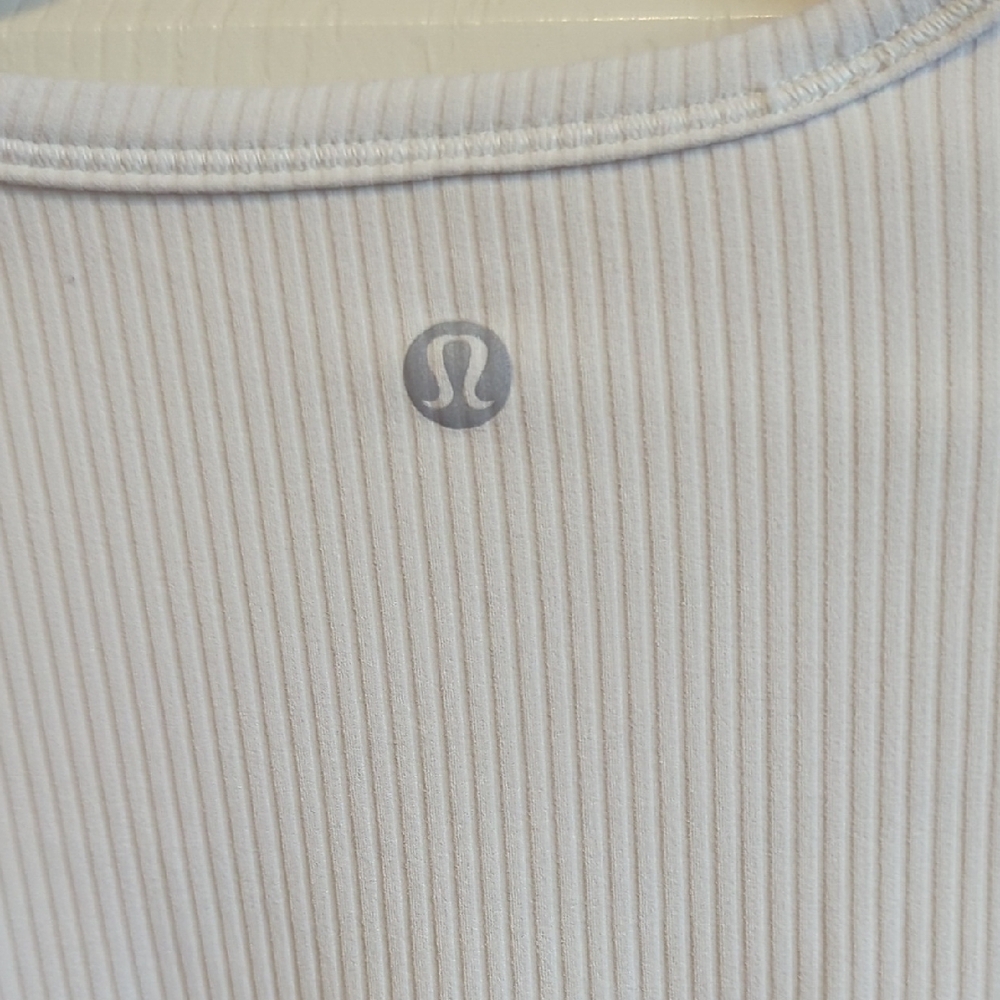 lululemon athletica Cream/Beige Ribbed Crop Top With Twist Detail - Picture 4 of 5